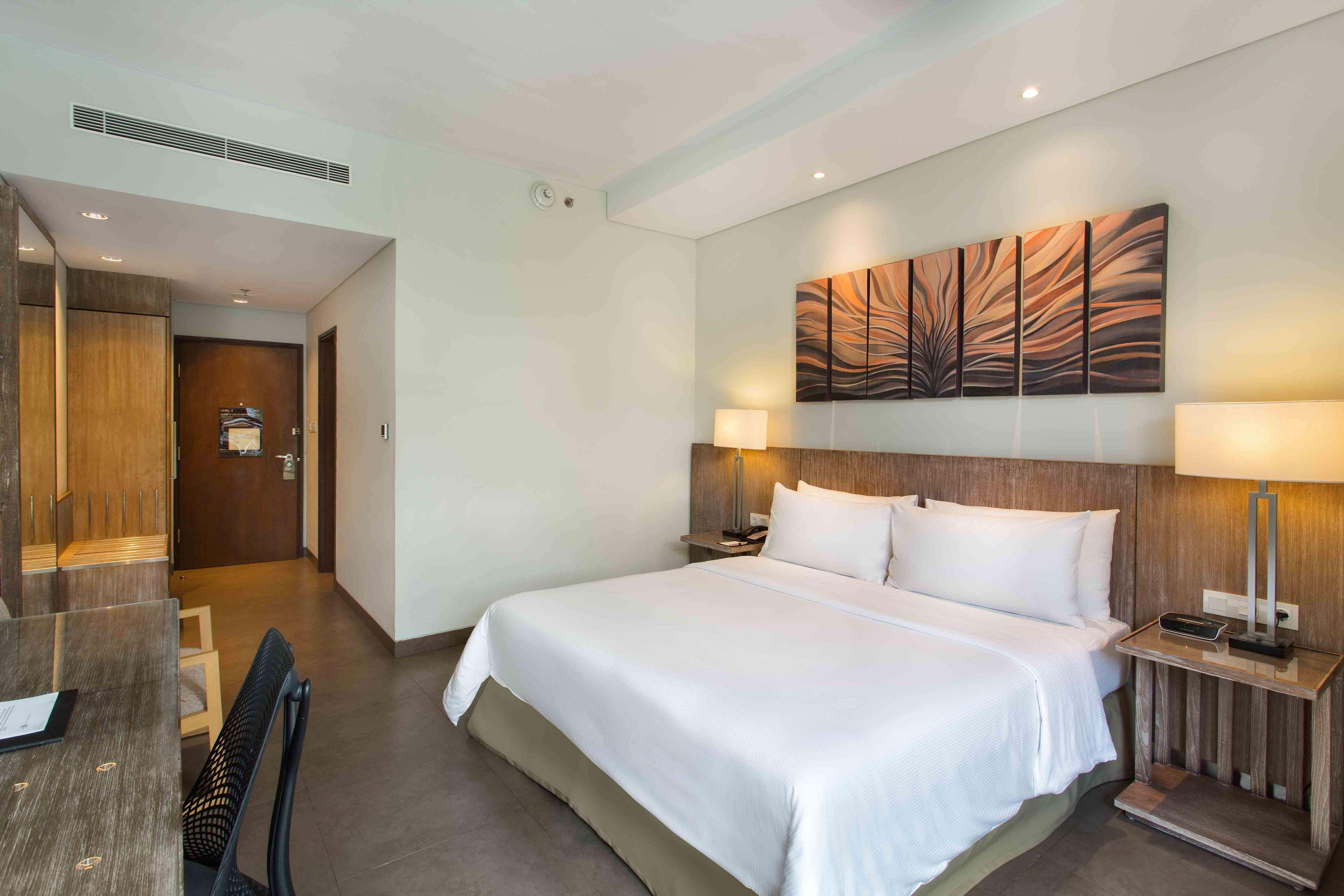 Hilton Garden Bali Ngurah Rai Airport Kuta Lombok